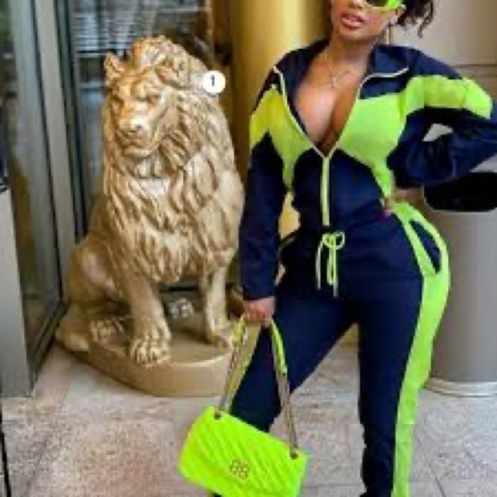 Fashion Nova, windbreaker tracksuit